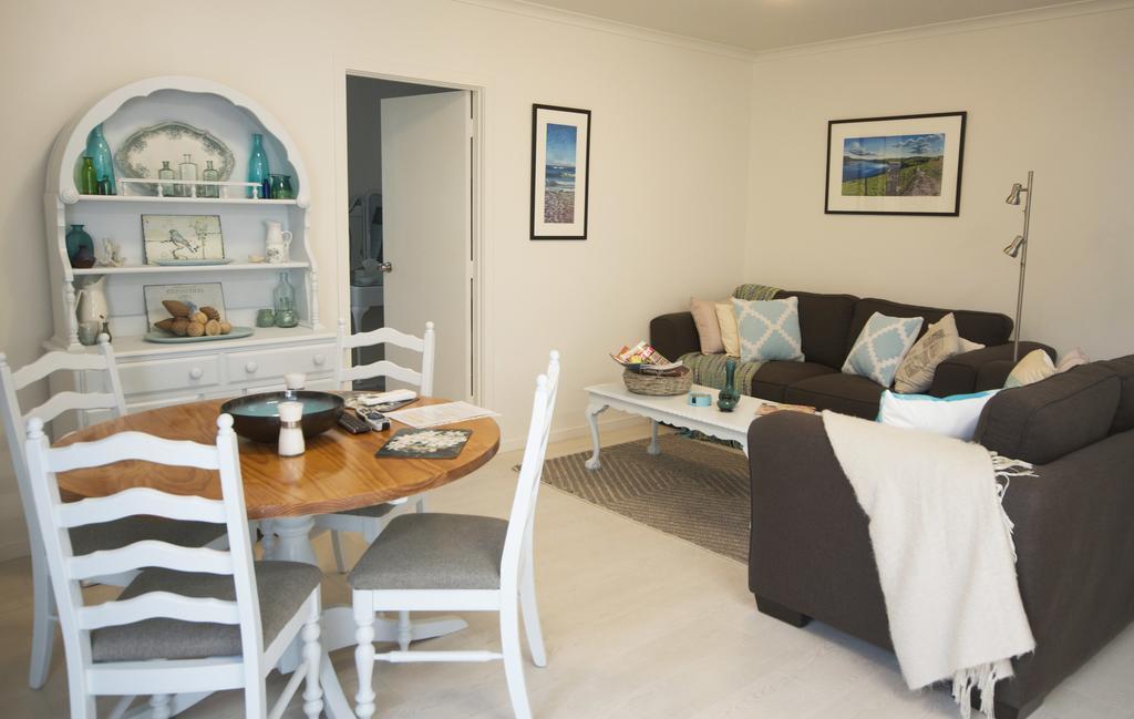 Castlewood Cottage Company Bay Extérieur photo